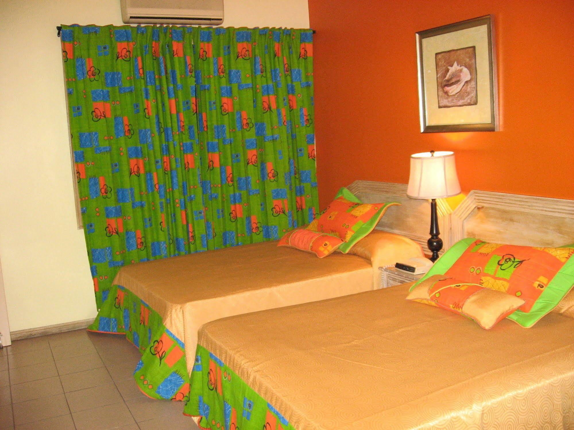 Enchanted Waters Tobago Buccoo Bagian luar foto